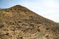 Гора с каменными образованиями