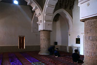 Внутри мечети Деггарон